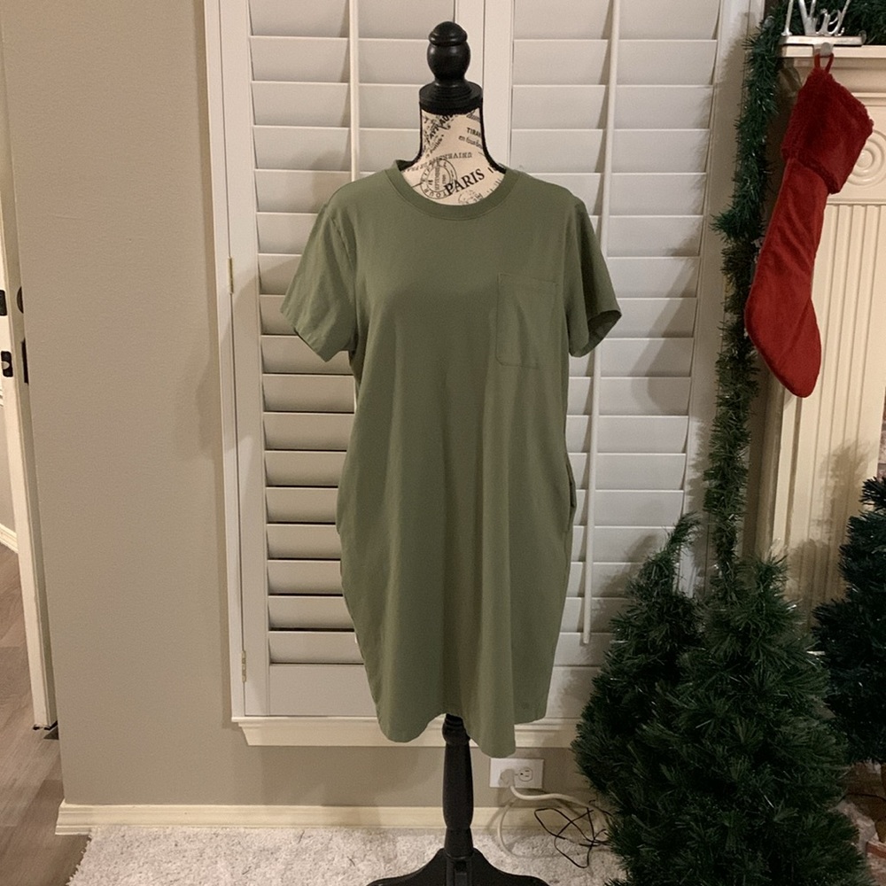 Banana Republic Green T-shirt dress size large w/ pockets - Picture 6 of 17